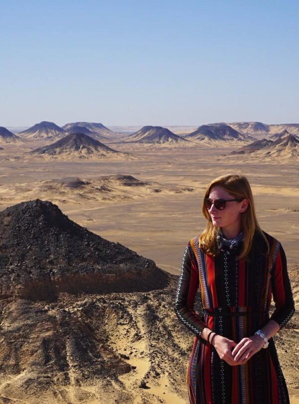3 Days Tour to White Desert, Black Desert and Bahariya Oasis